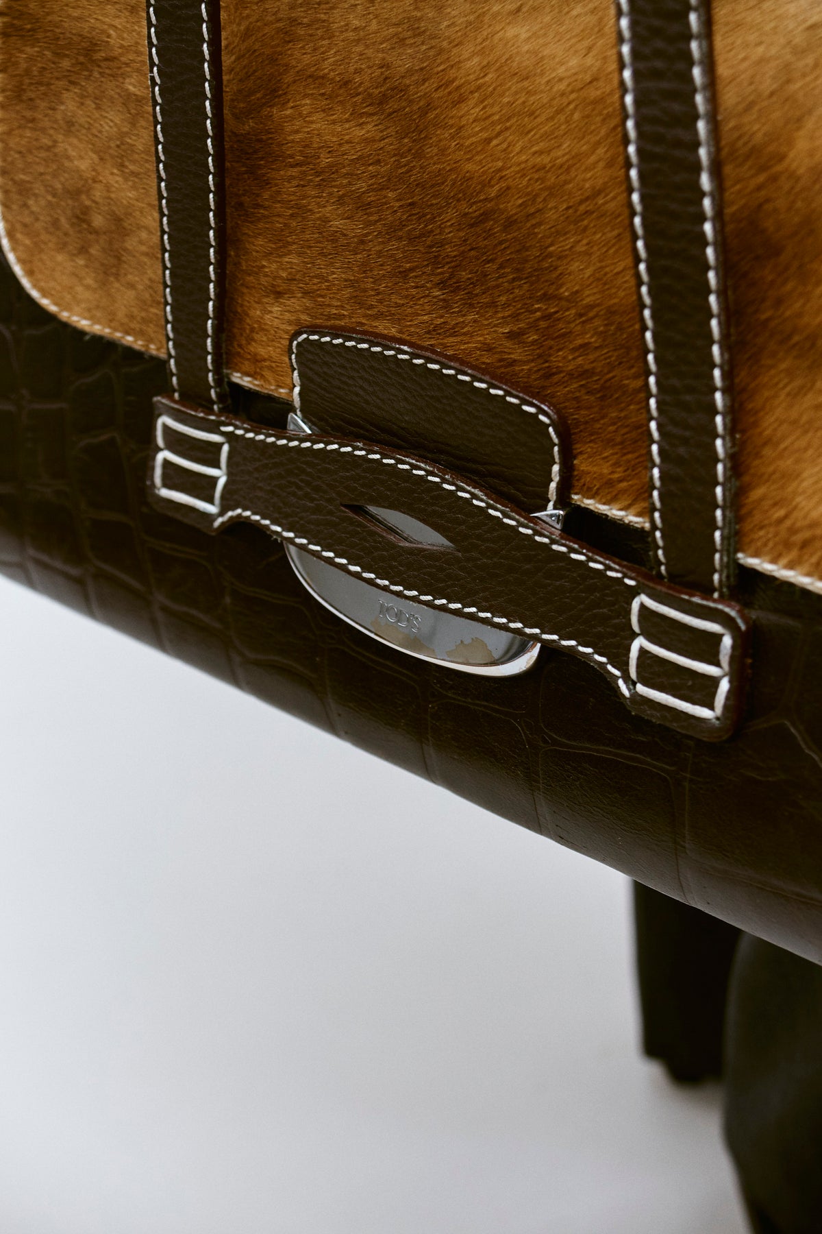 TOD'S LEATHER SHOULDER BAG - ENSO Vintage