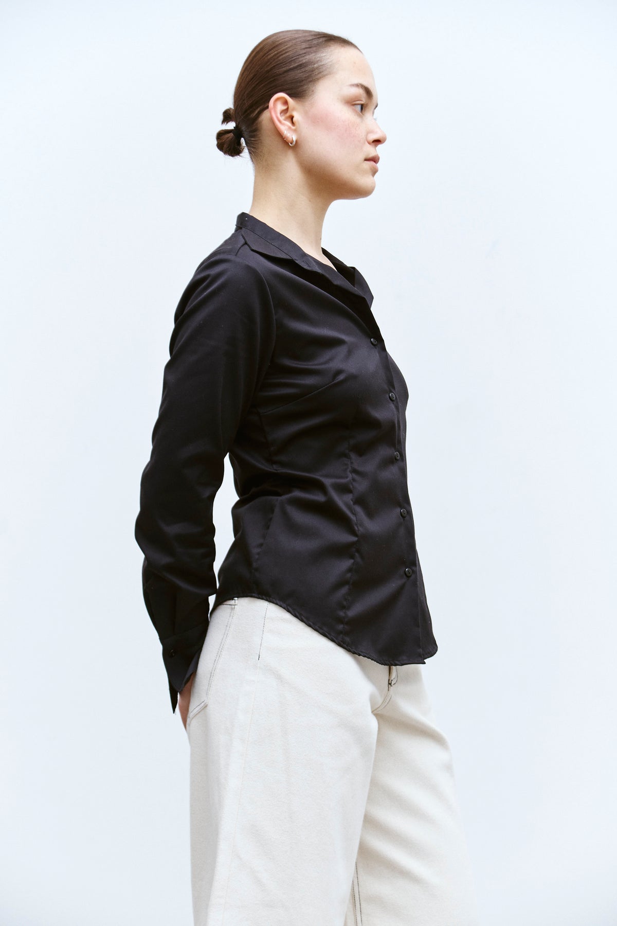 THE FITTED BLACK POPLIN SHIRT (XS/S) - ENSO Vintage
