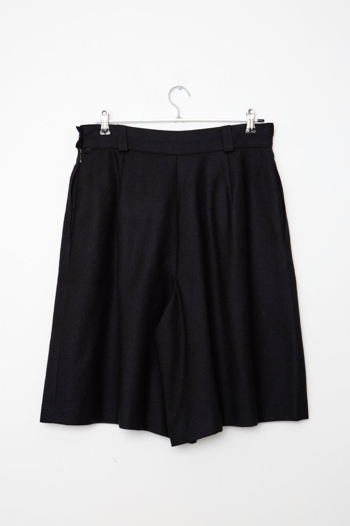 THE TAILORED WOOL BERMUDA SHORTS (38/40) - ENSO Vintage