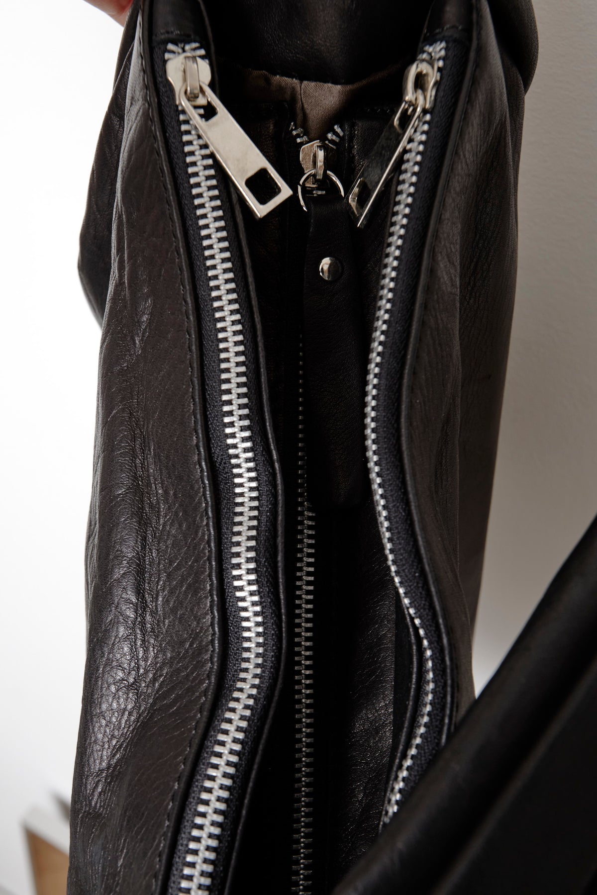 THE SLOUCH SHOULDER BAG - ENSO Vintage