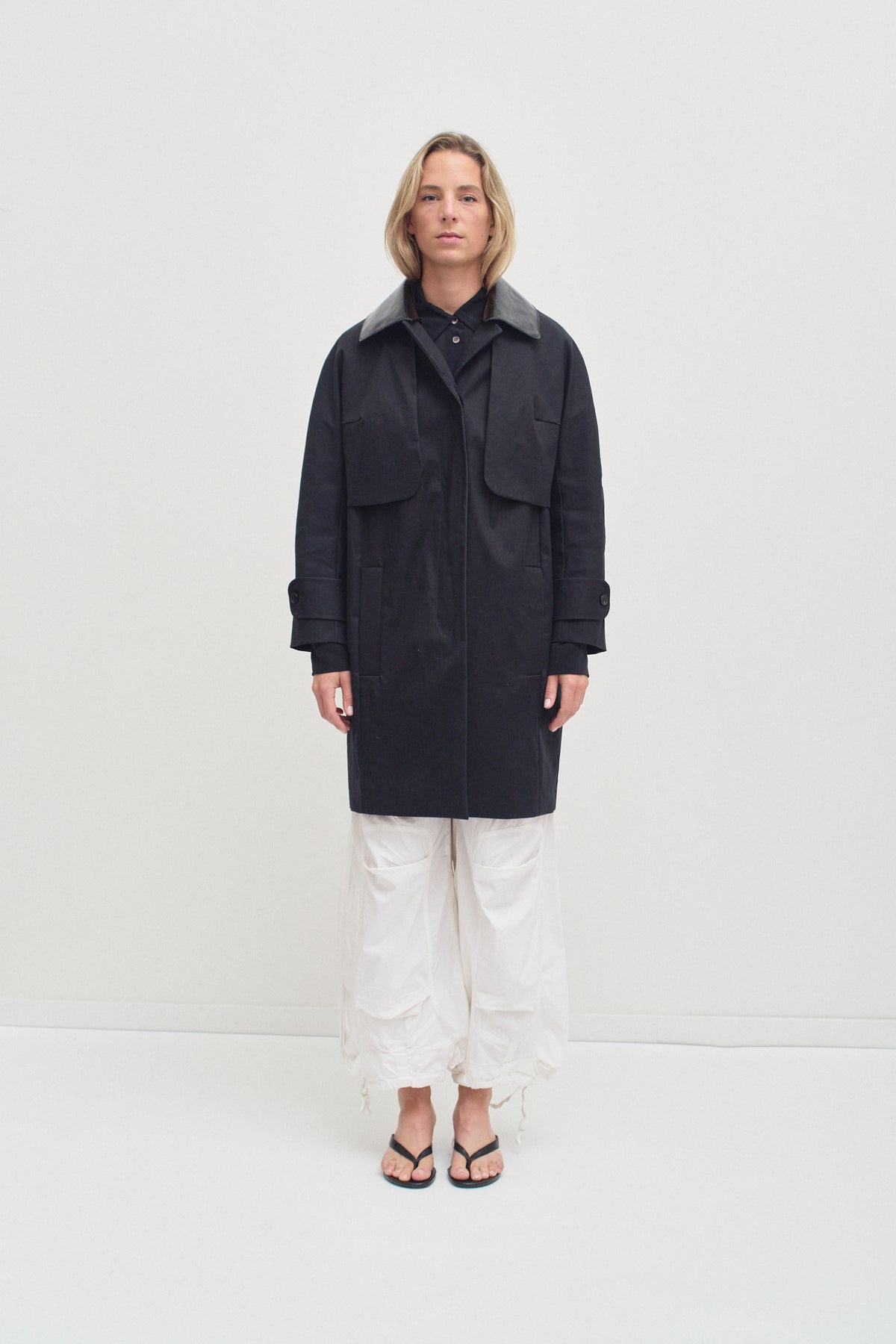 CARVEN TRENCHCOAT (S/M)