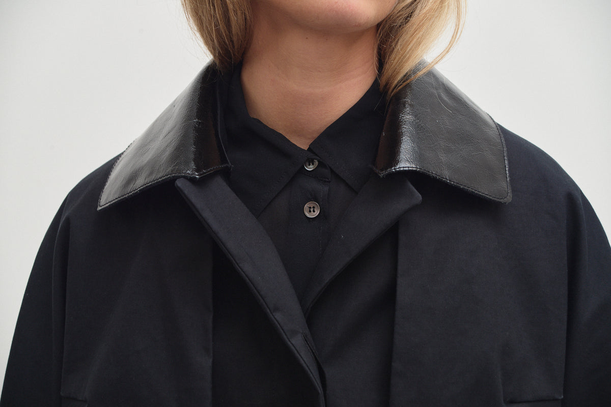 CARVEN TRENCHCOAT (S/M)