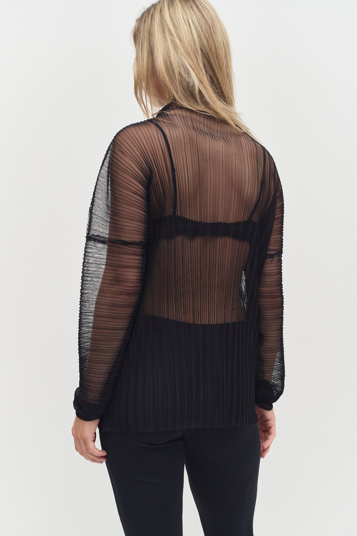 THE PLEAT ROUND TOP (O/S)