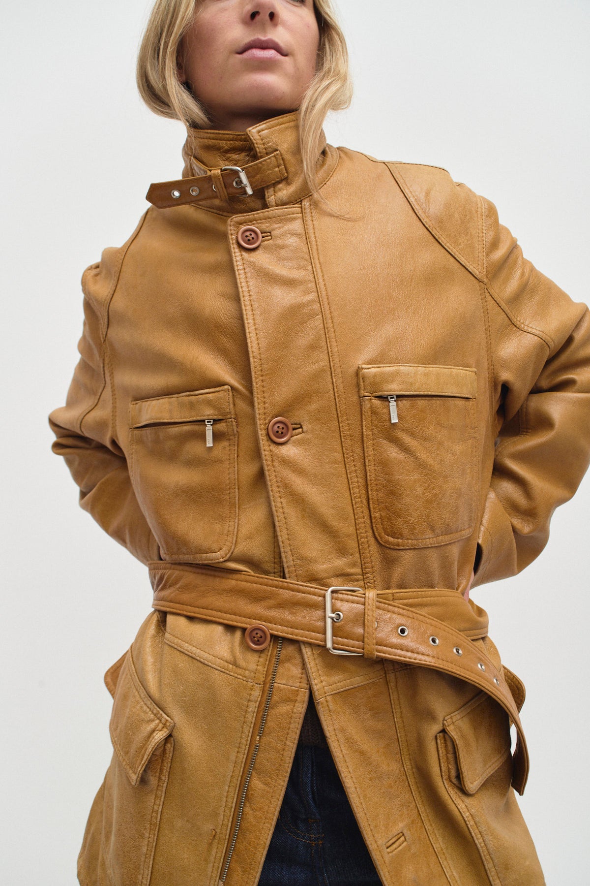 THE RUGGED LEATHER JACKET (S/M)