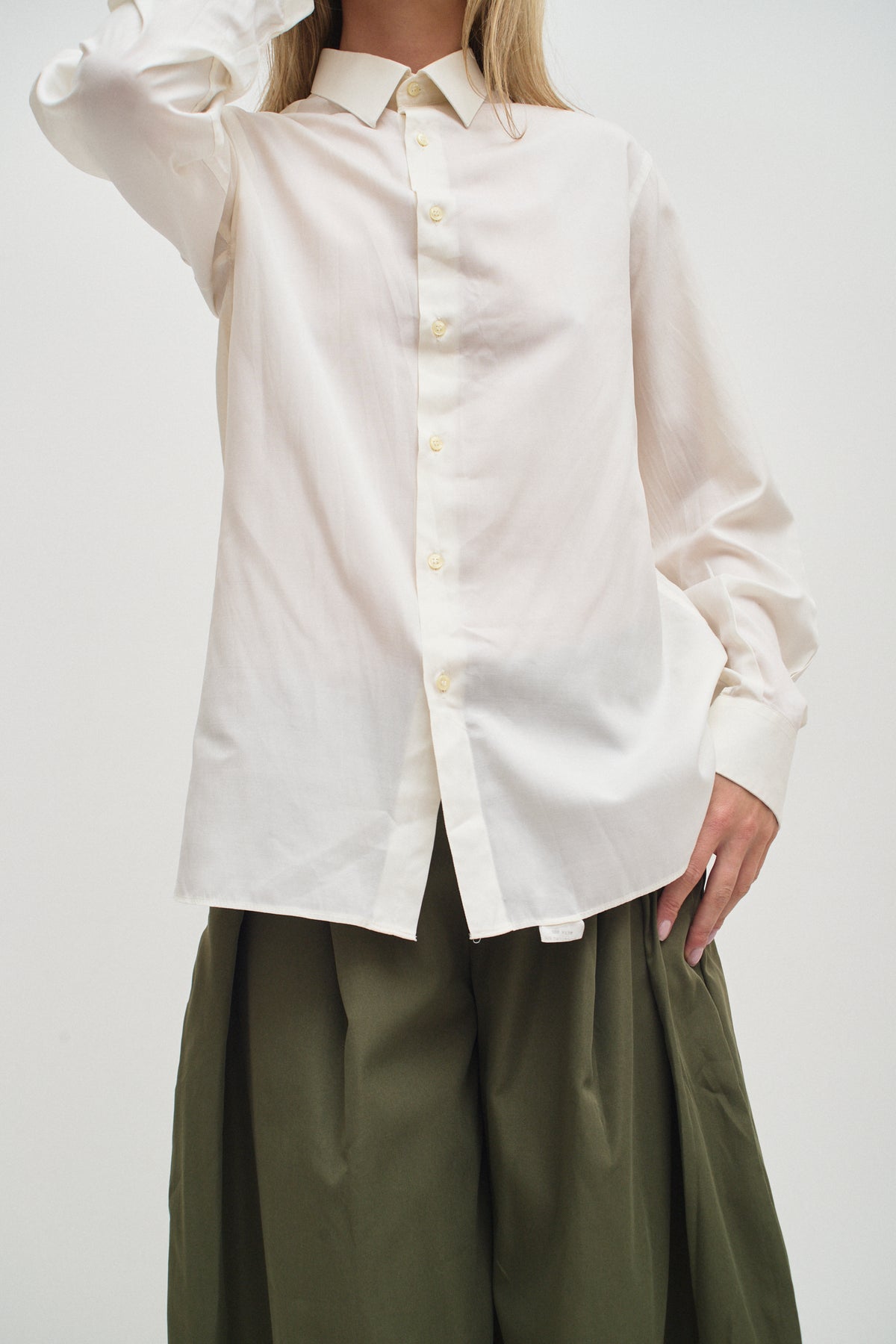 THE SLEEK SHIRT (S/M)