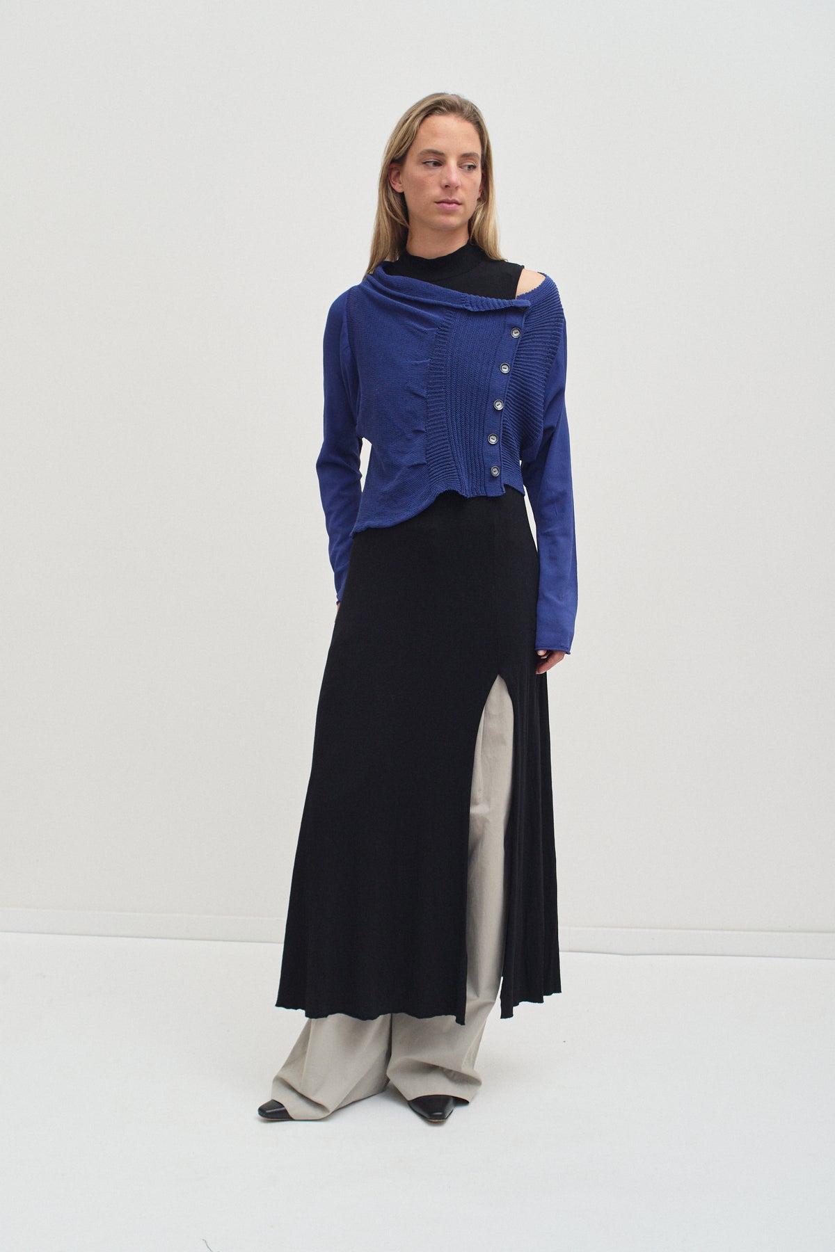 THE OFF SHOULDER KNIT (S/M)