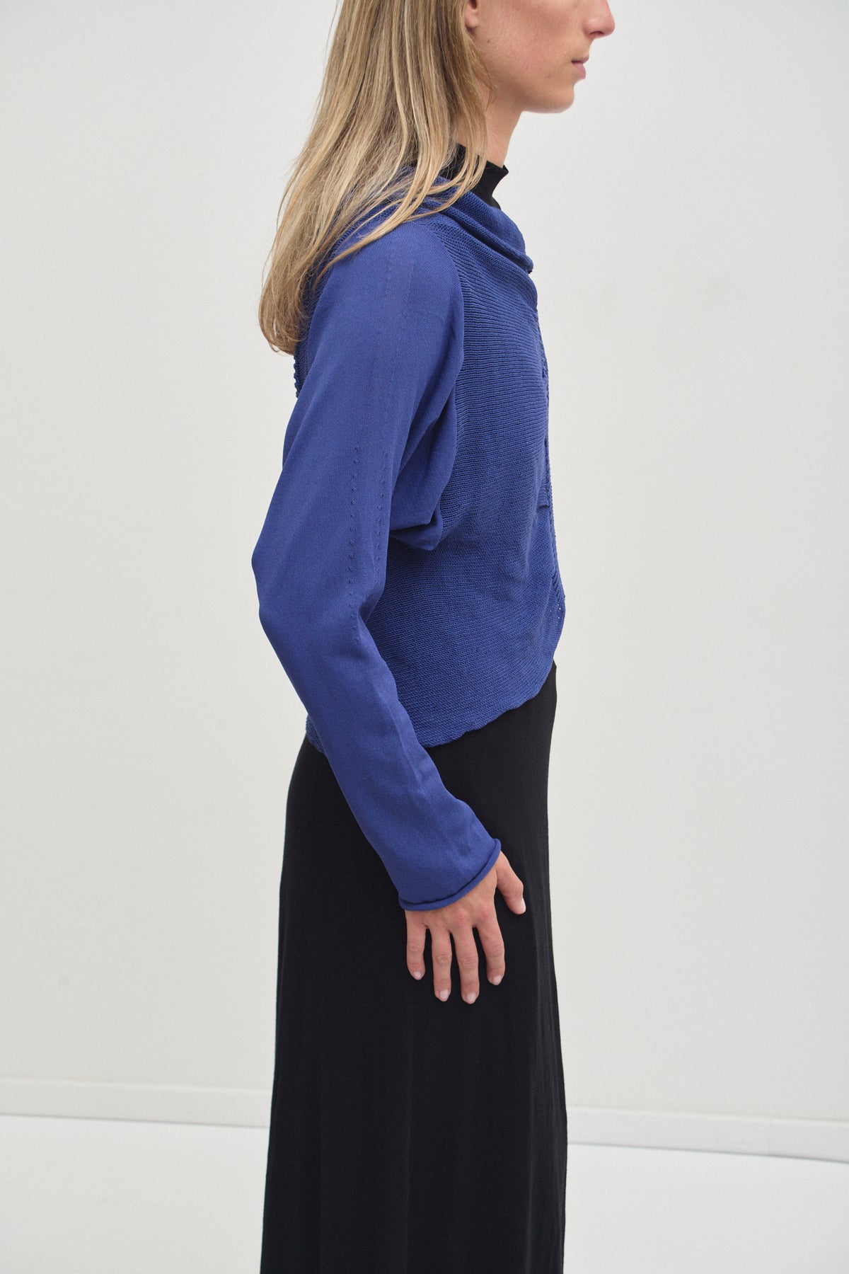 THE OFF SHOULDER KNIT (S/M)