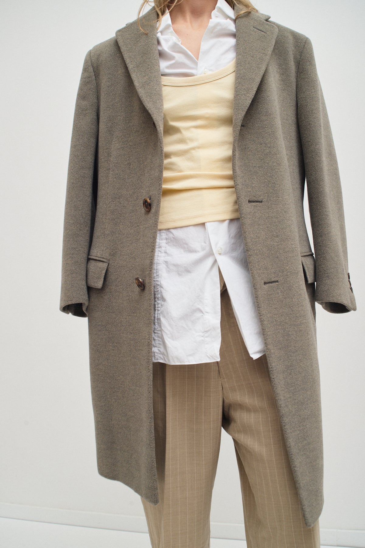 LOEWE TAUPE COAT (M/L)