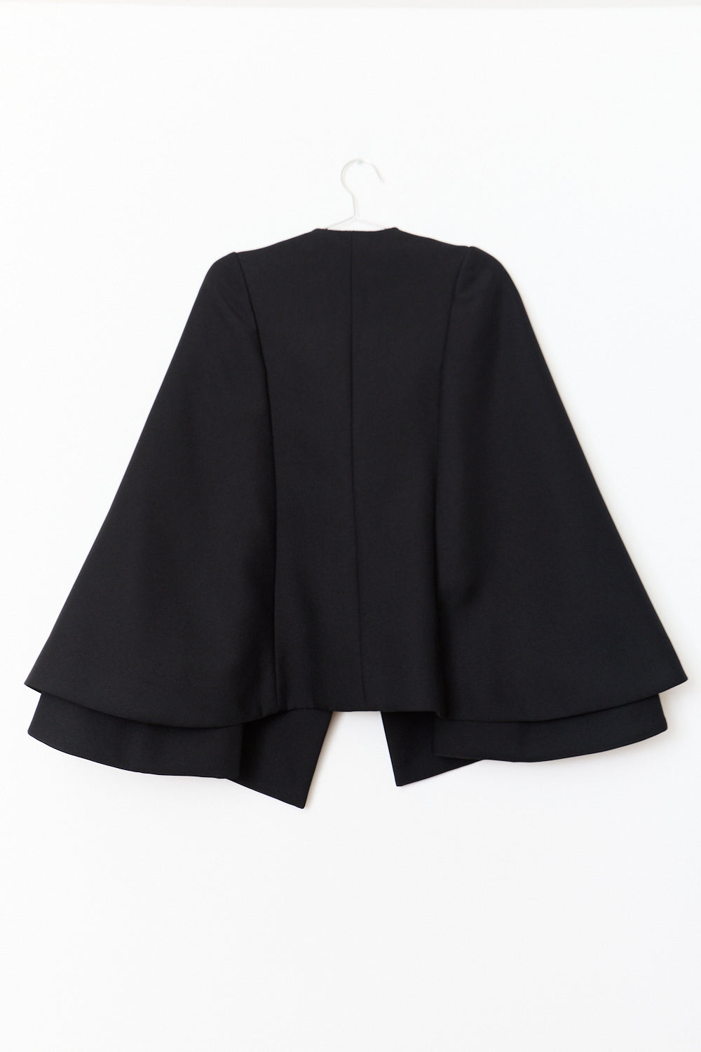 COMME DES CARÇONS CAPE (ONE)