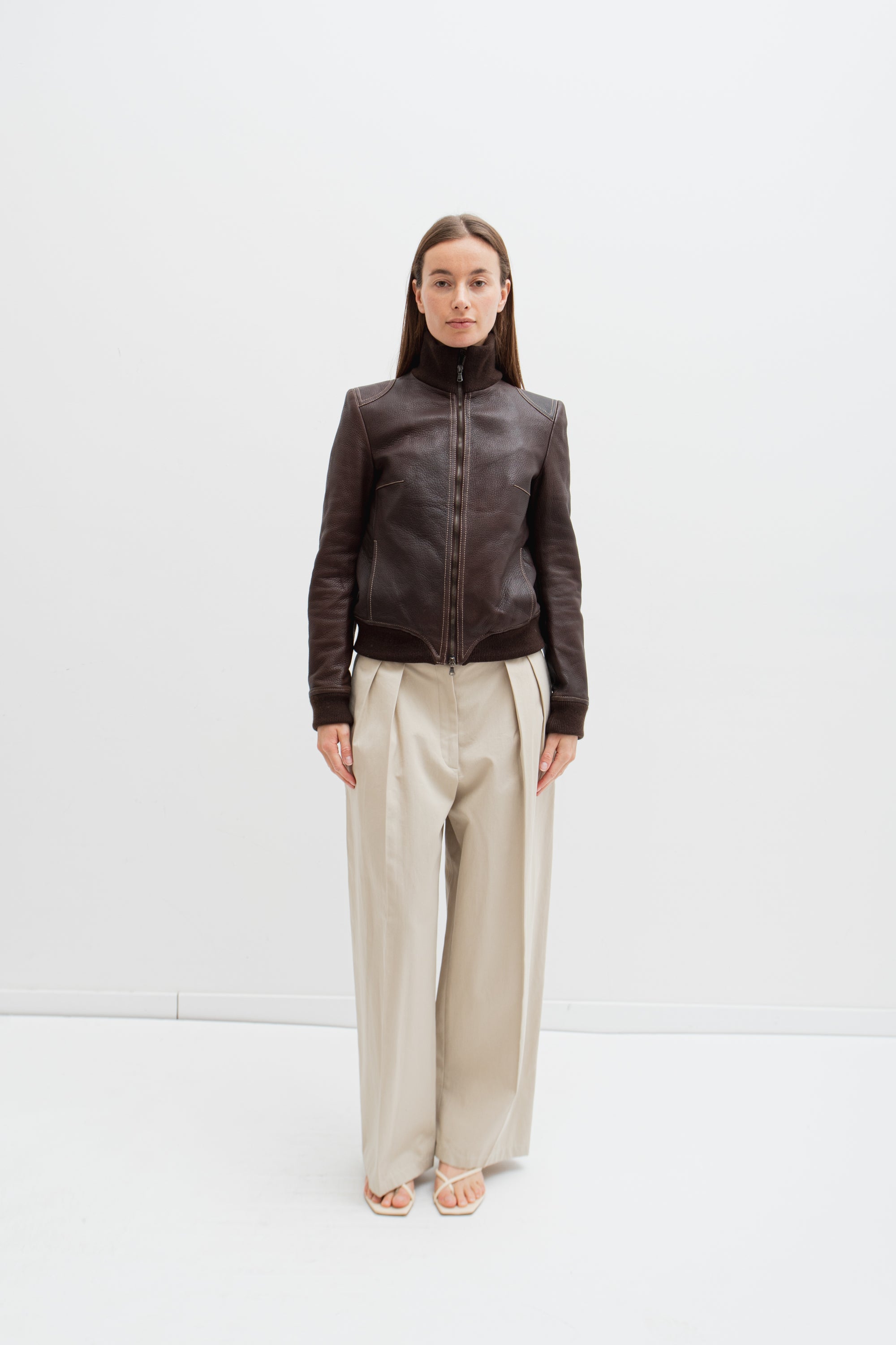 THE STRUCTURED SHOULDERS LEATHER JACKET (XS/S)