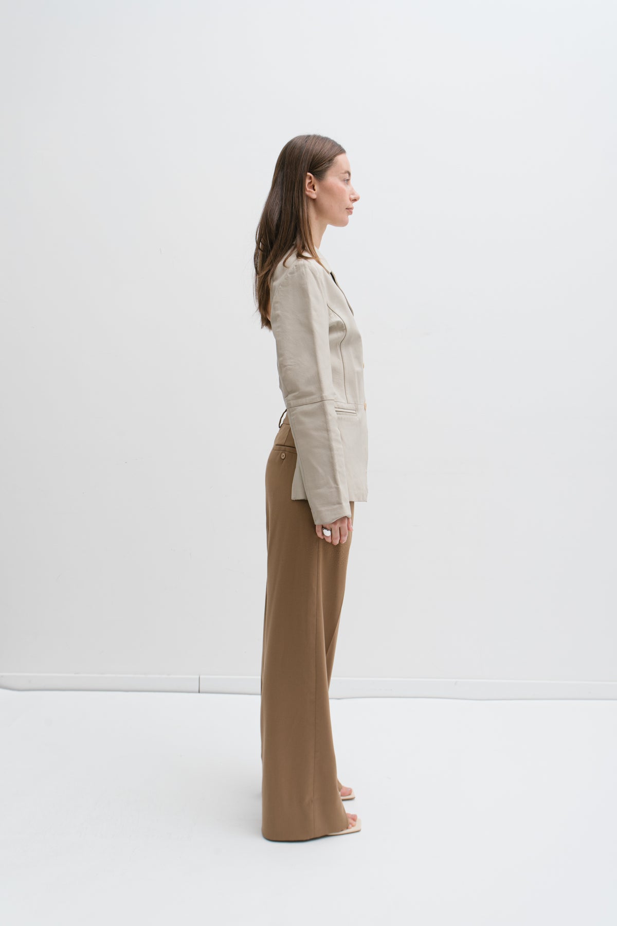 UPCYCLED LEATHER OPEN BACK MILK (XS/S)