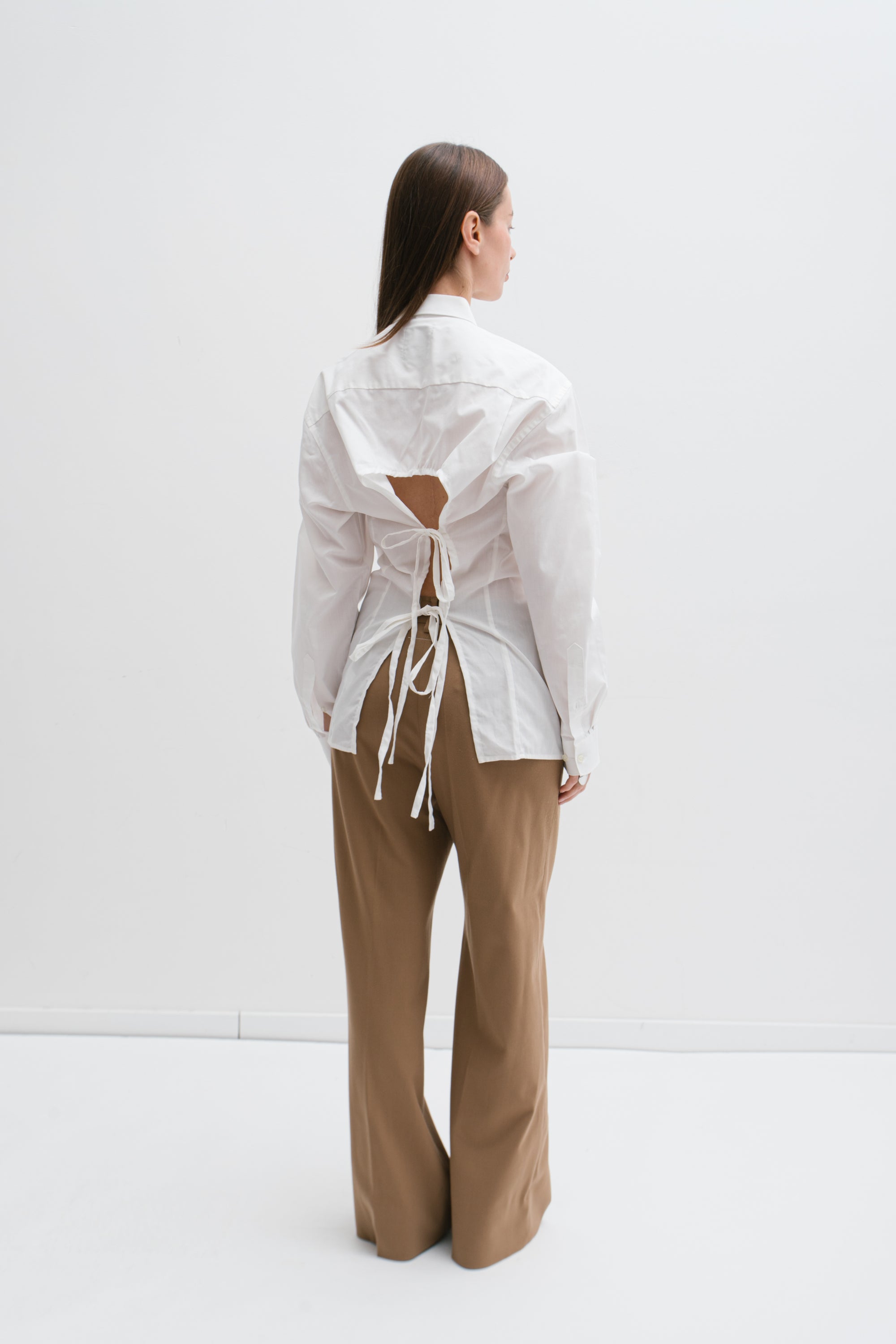 UPCYCLED OPEN BACK SHIRT WHITE (S/M)
