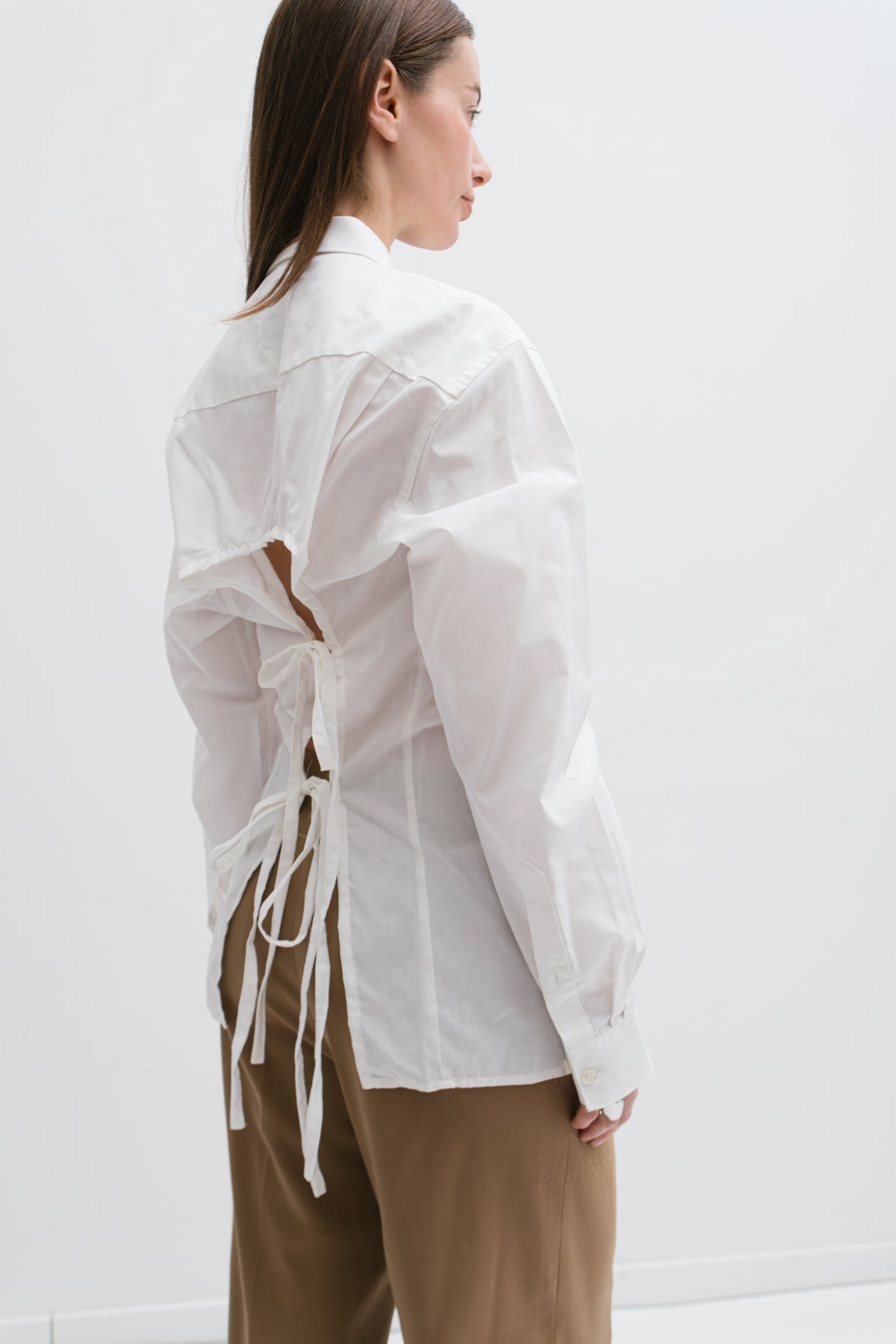 UPCYCLED OPEN BACK SHIRT WHITE (S/M)