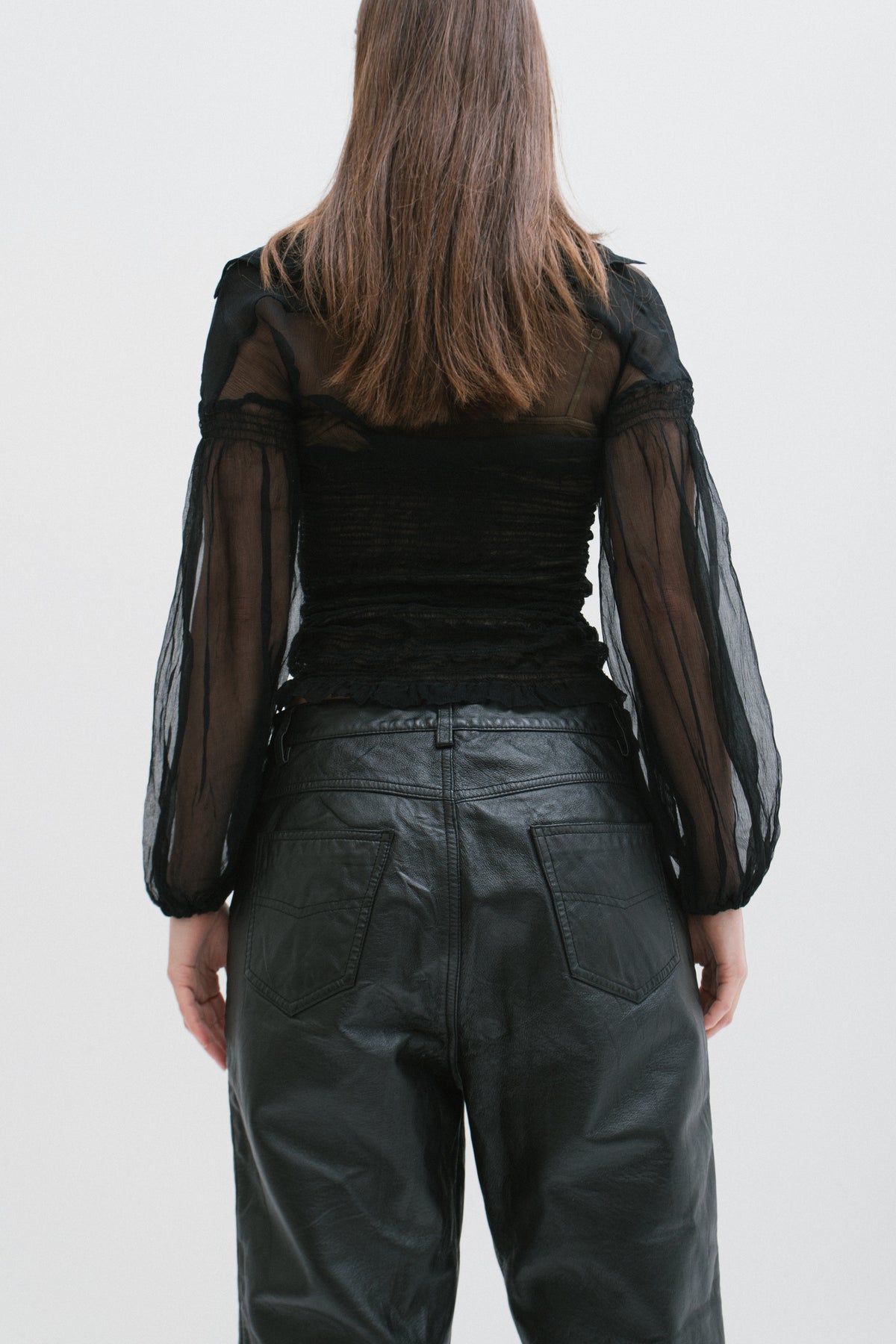 UPCYCLED LEATHER BERMUDA BLACK SLIT