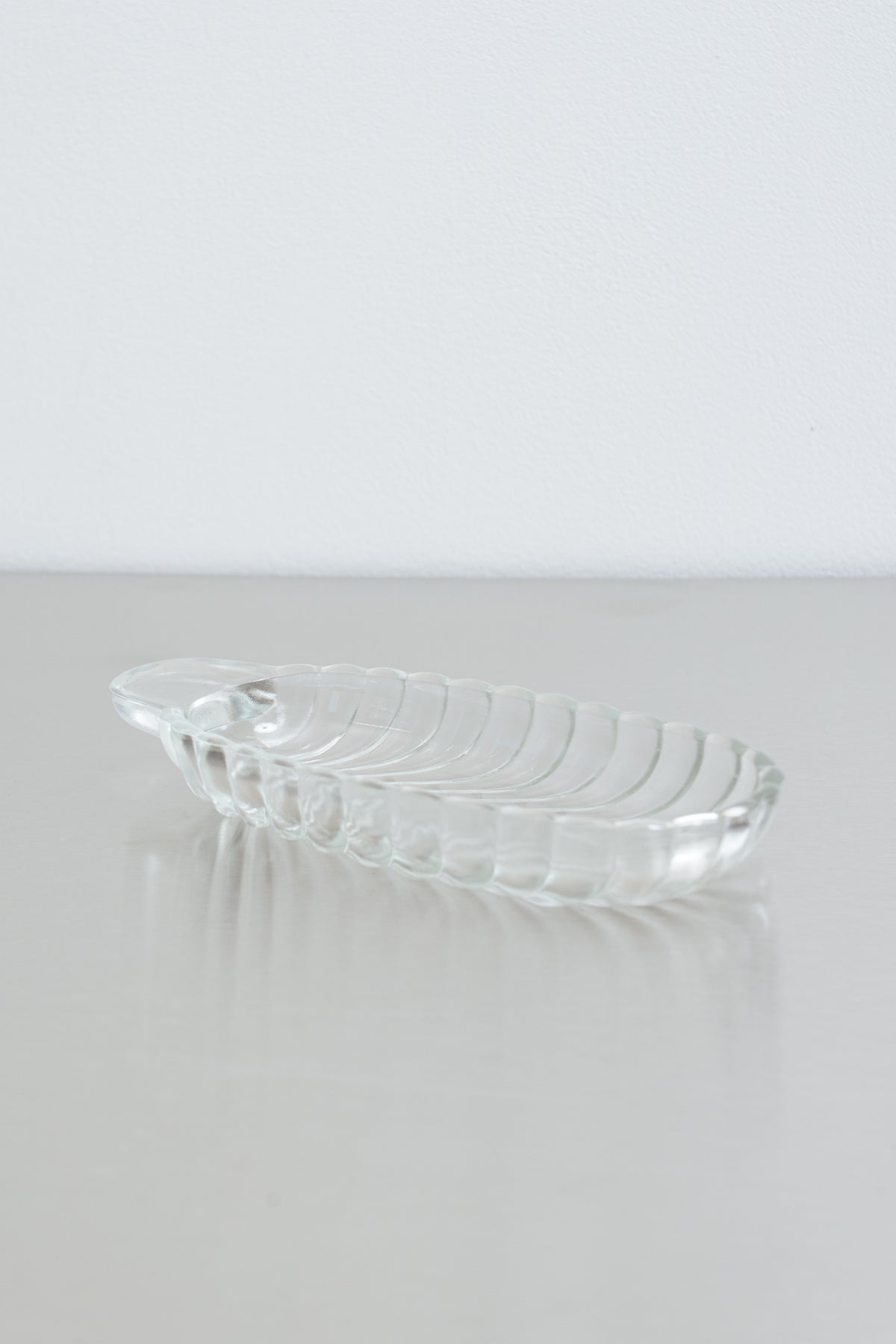 THE GLASS TRAY