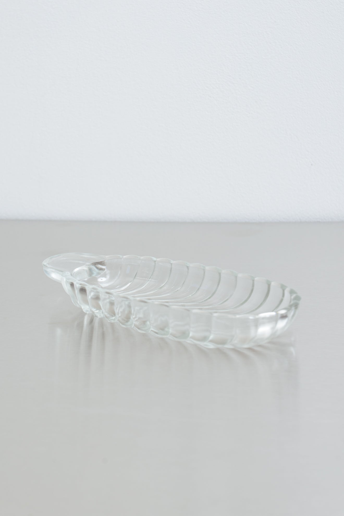 THE GLASS TRAY