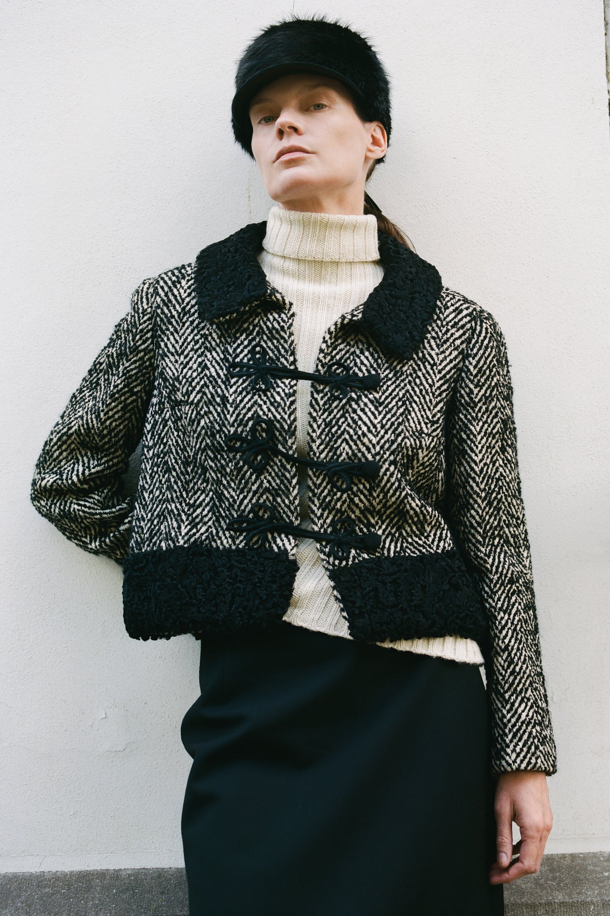 THE RIBBED ASYMMETRIC KNIT (XS/S) - ENSO Vintage