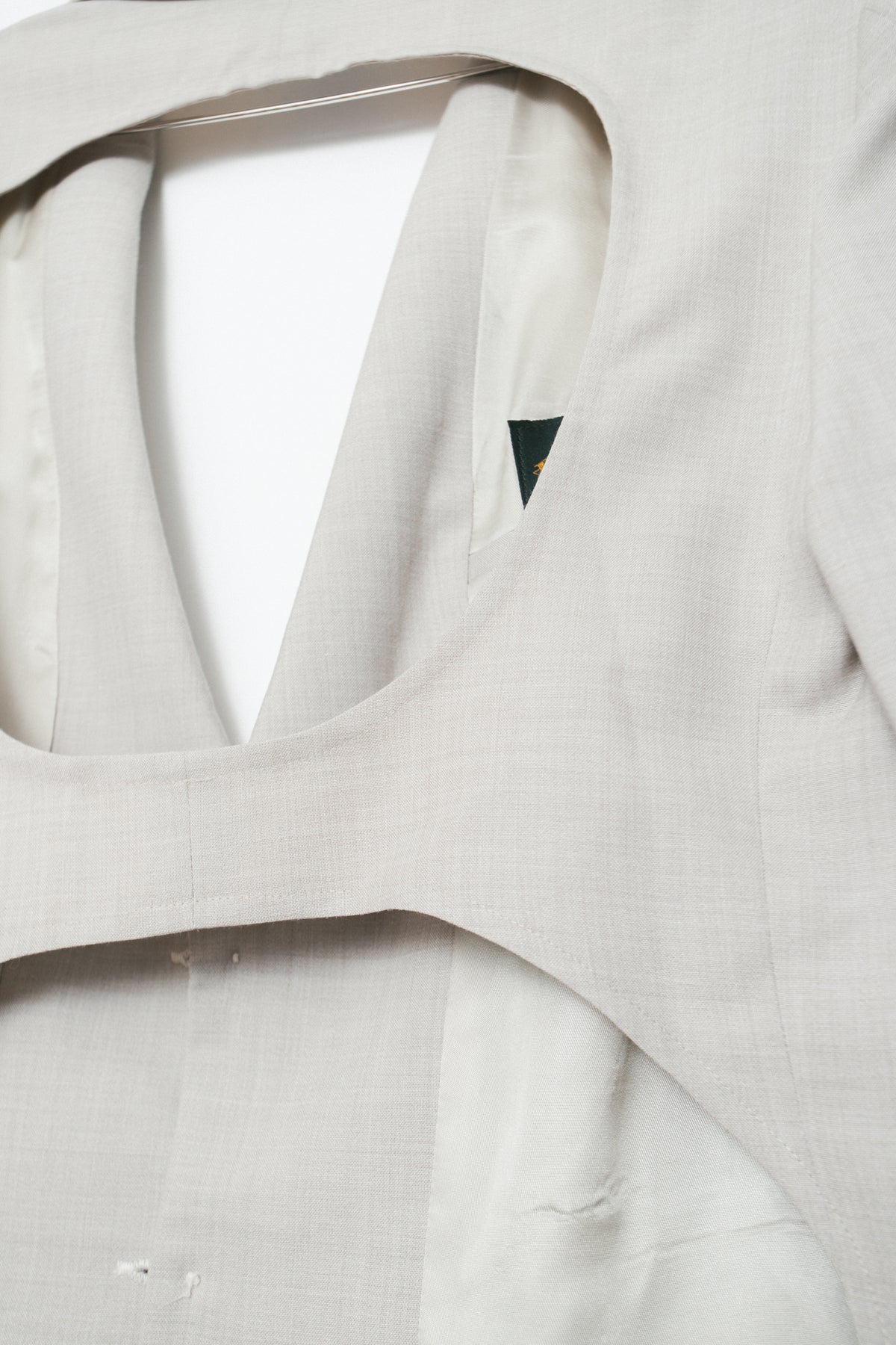 UPCYCLED OPEN BACK BLAZER BEIGE (M/L)