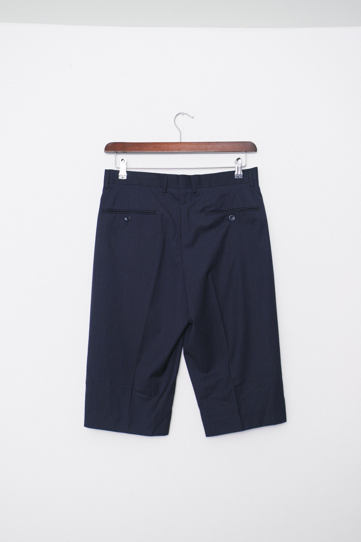 UPCYCLED BERMUDA BLACK PINSTRIPE (38/40)